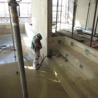 Sandstrahlen Beton mit Korund